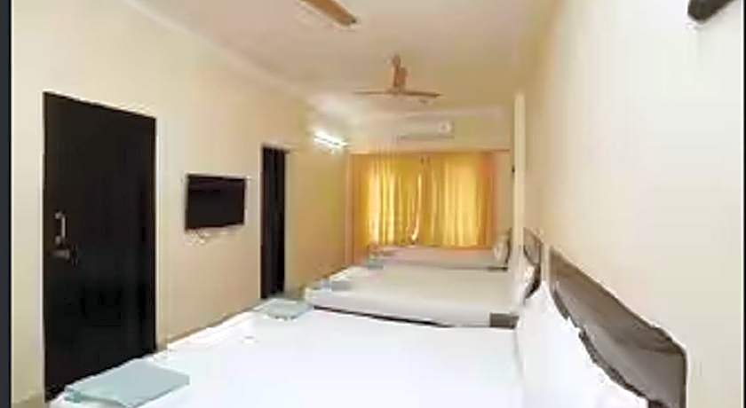 HOTEL BHARANI