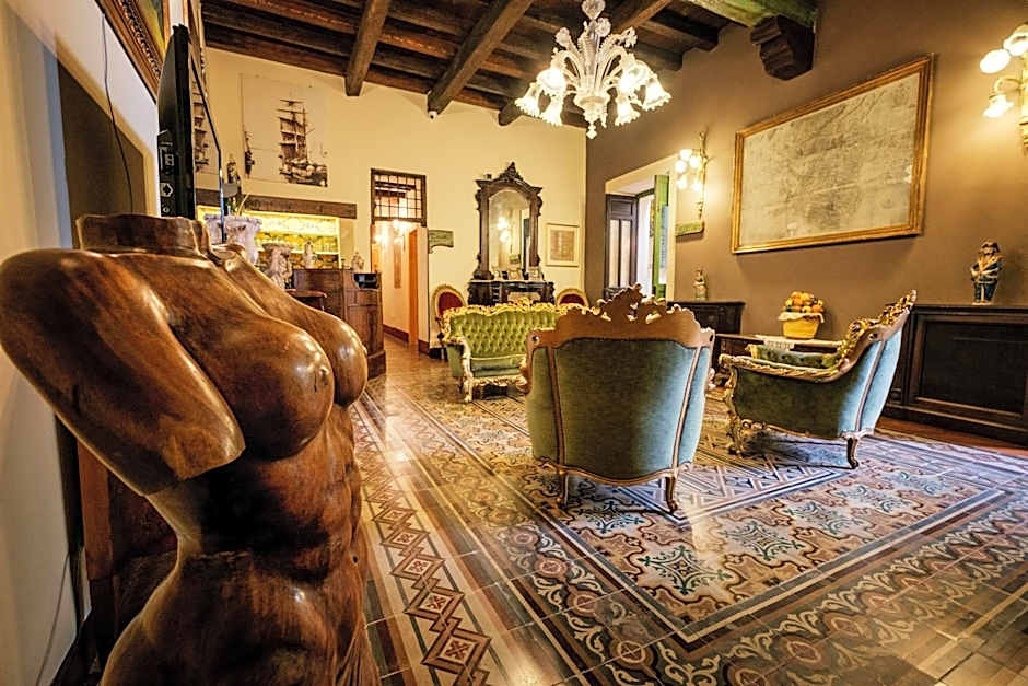 Hotel Henry's House