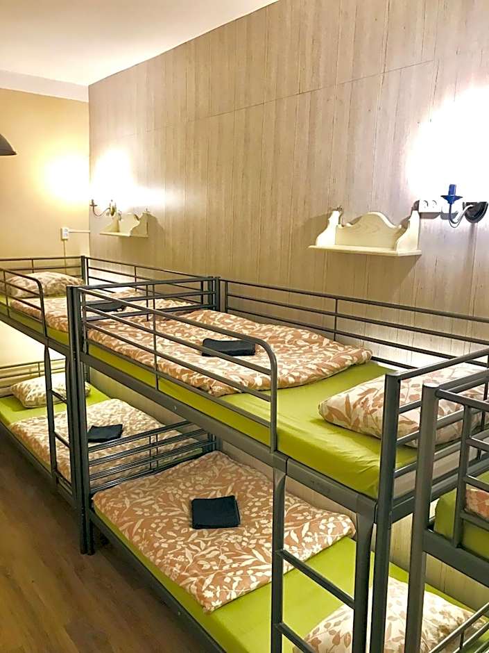 Hostel u Kmity