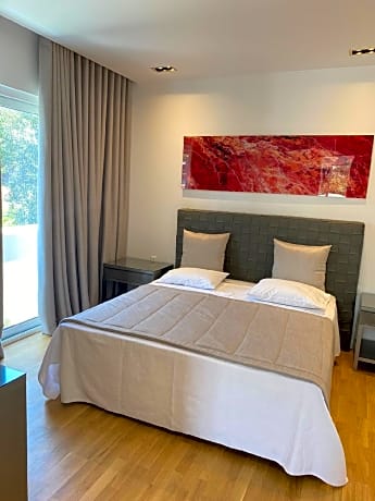 Top Floor Suite