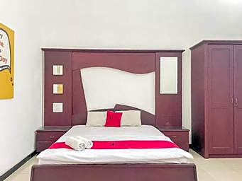 RedDoorz @ LeDug Tretes