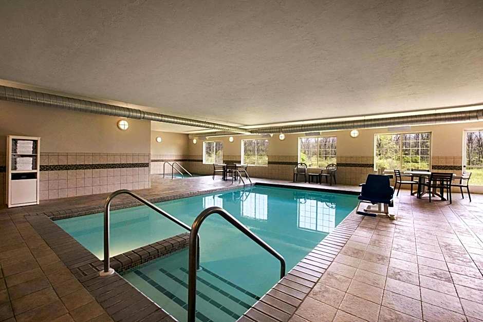 Country Inn & Suites by Radisson, Green Bay North
