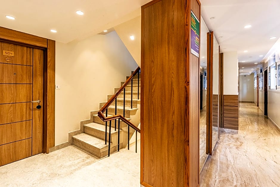 Treebo Varuna With Mountain View