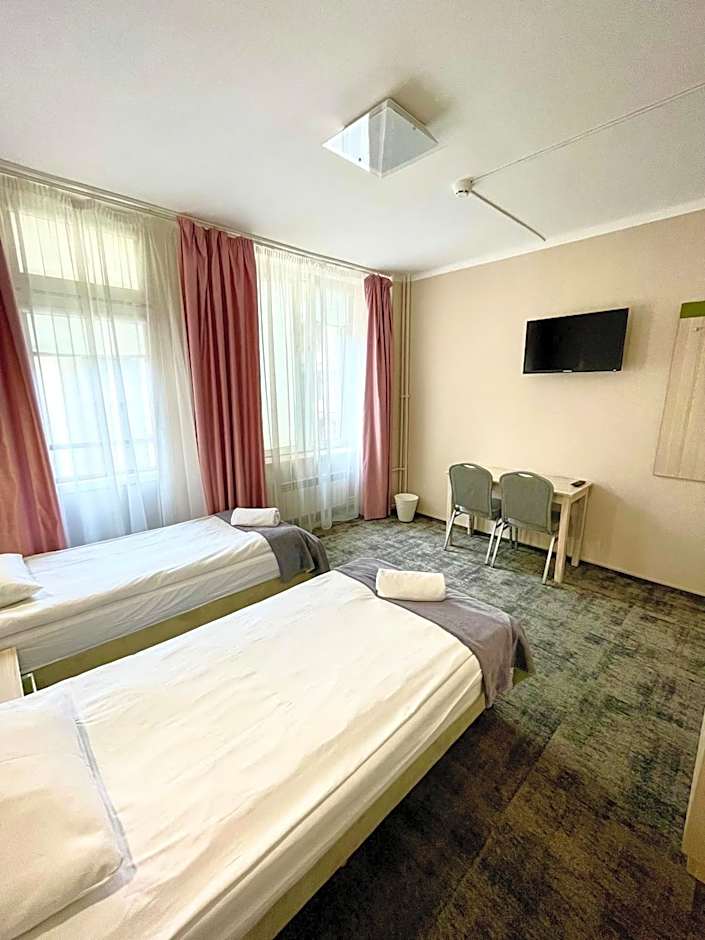 eMKa Hostel