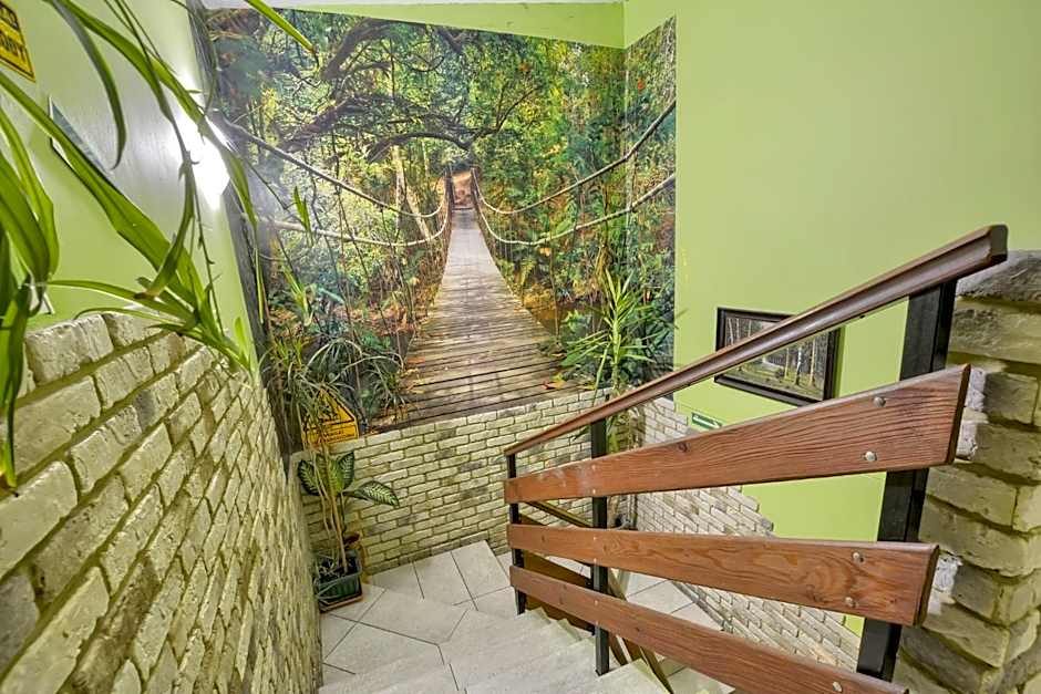 Zajazd Karłów Restauracja & Pokoje Gościnne