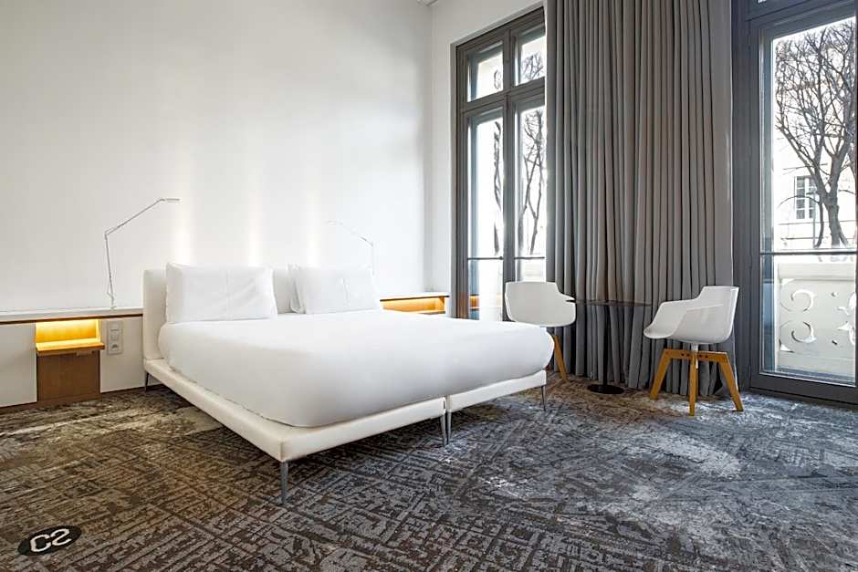 Hotel C2
