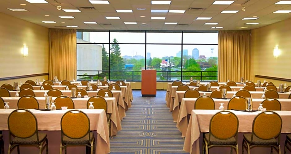 DoubleTree By Hilton Hotel Minneapolis-Bloomington South