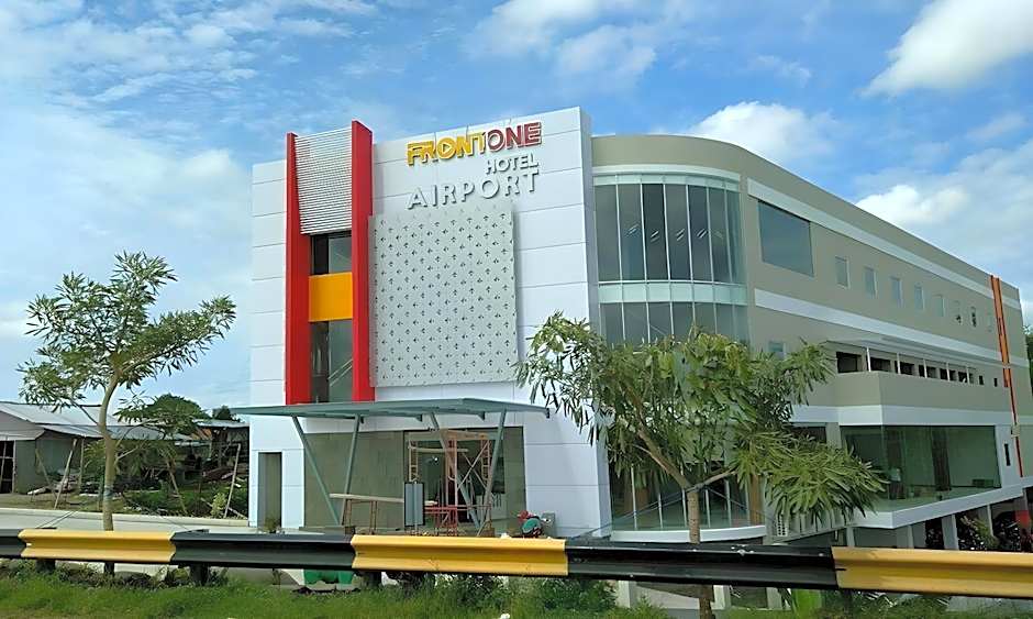 Front One Hotel Airport Solo