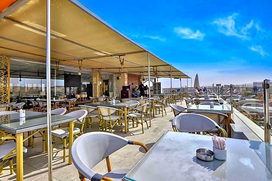Mamlouk Pyramids Hotel
