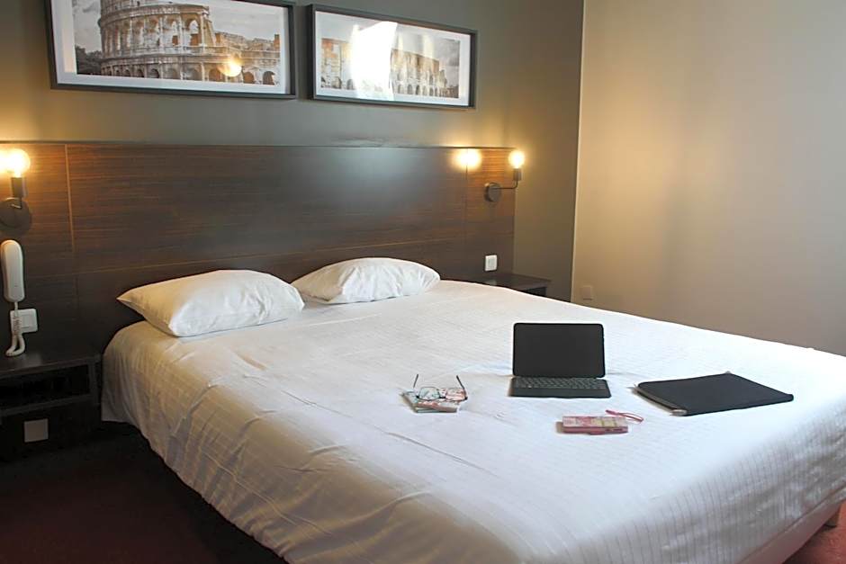 Orly Superior Hotel