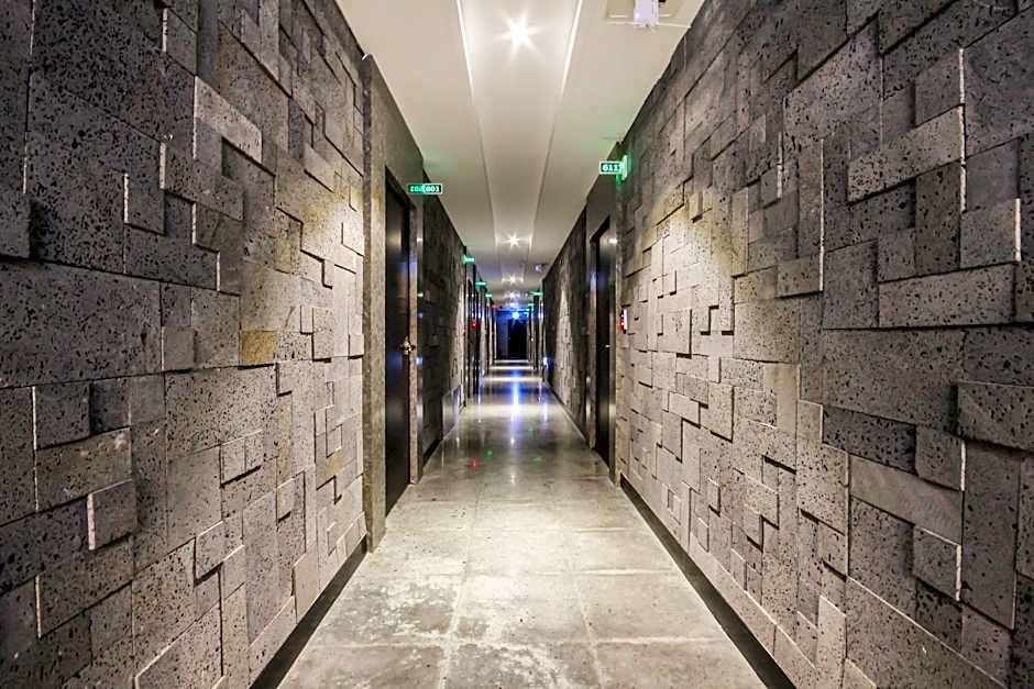 Jeonju Sinsigaji Hotel Pop