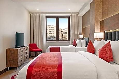 Family King Suite
