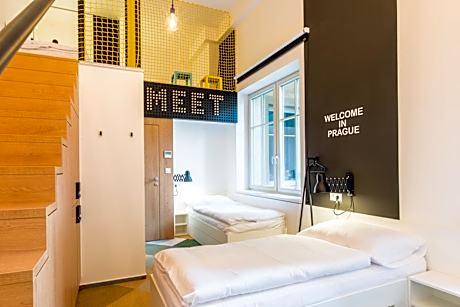 Duplex Quadruple Room