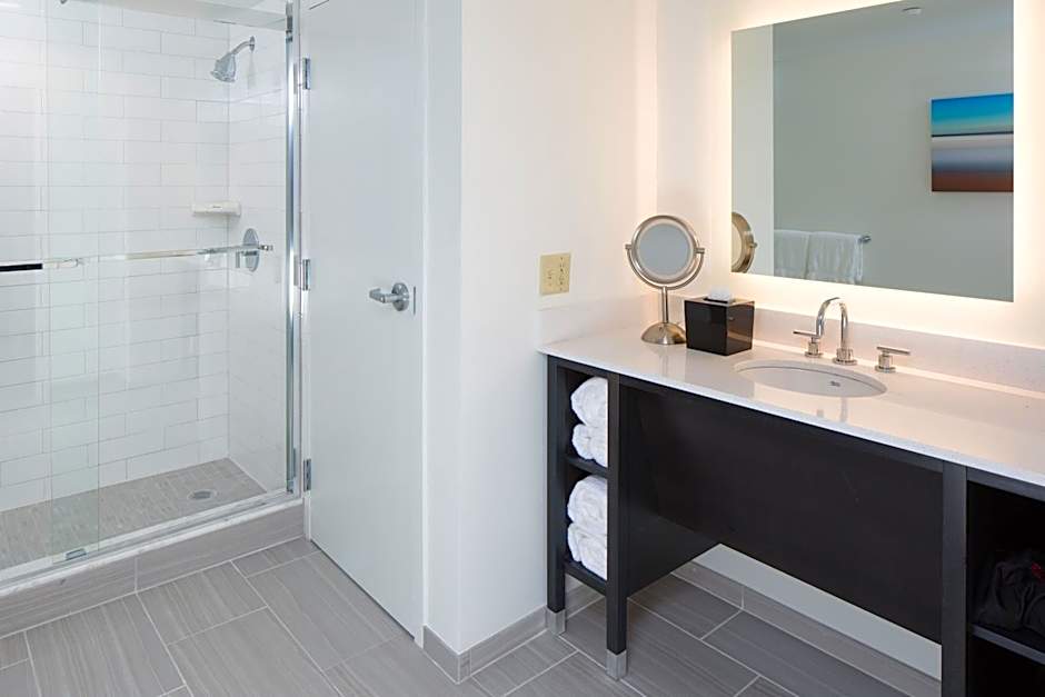 Crowne Plaza Melbourne-Oceanfront By IHG