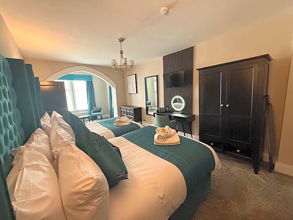 Lyons Woodlands Hall