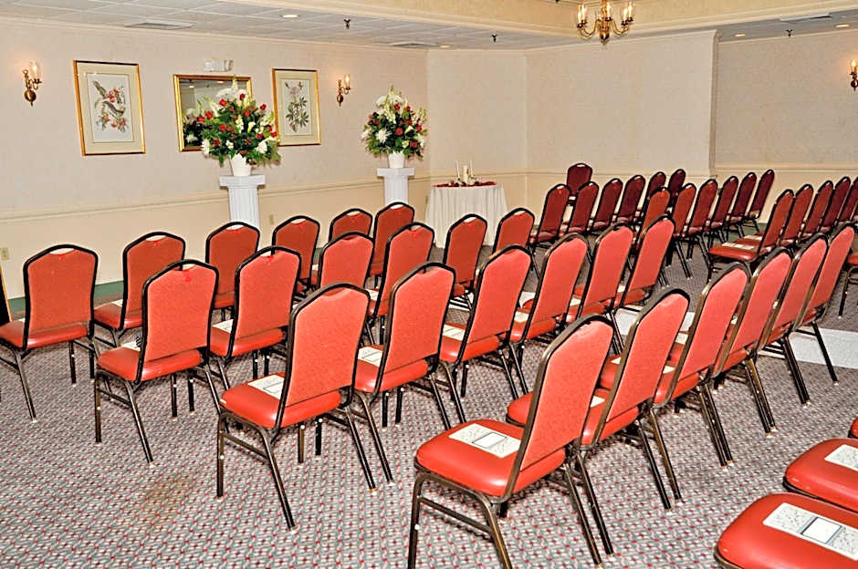 Ramada by Wyndham Seekonk Providence Area