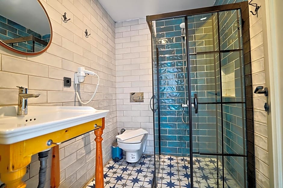 La Mira Suites