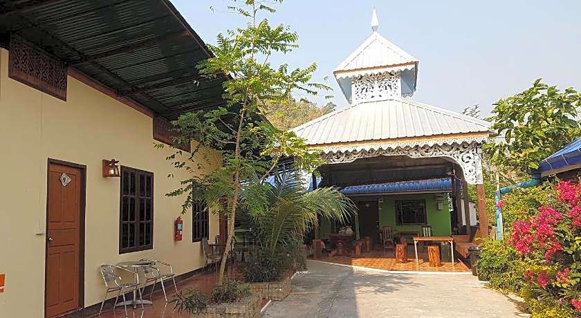 Boondee House