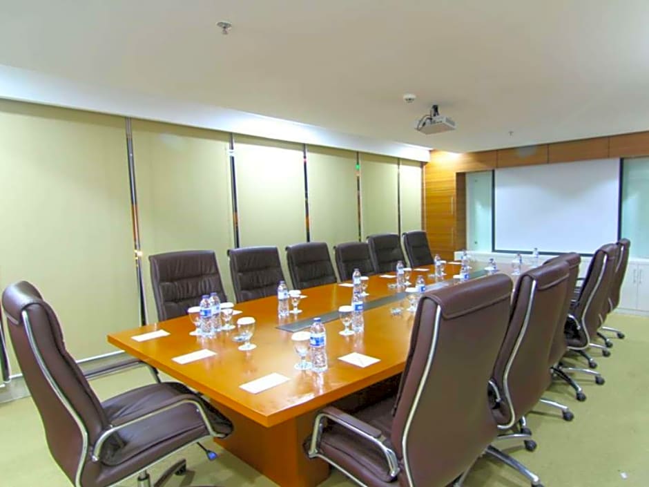 The Falatehan Hotel By Safin