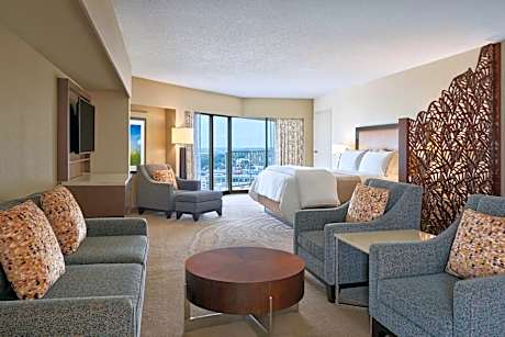 Corner King Junior Suite