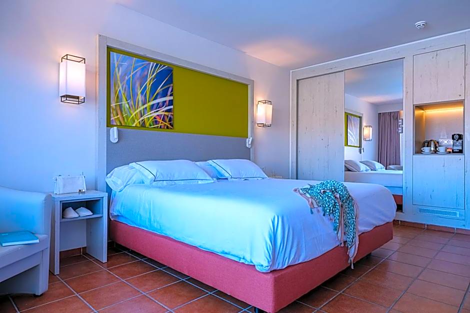 Oassium Hotel - Adults Only