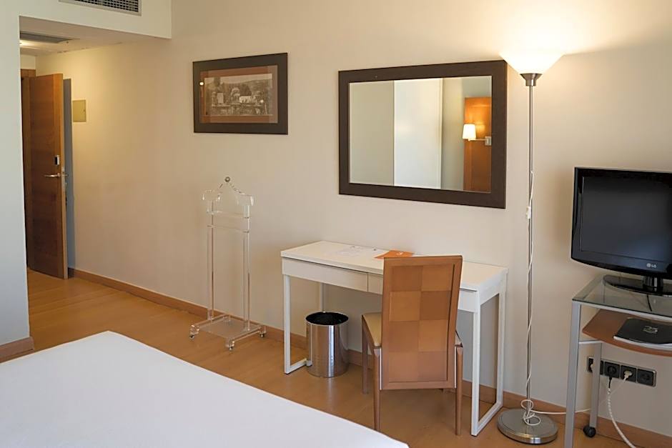 Hotel Sercotel Tres Luces