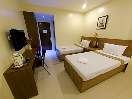 Twin Deluxe Room