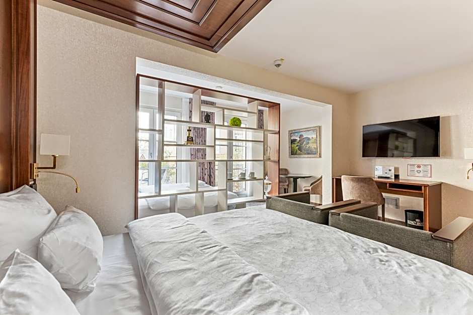 King's Hotel City Stay