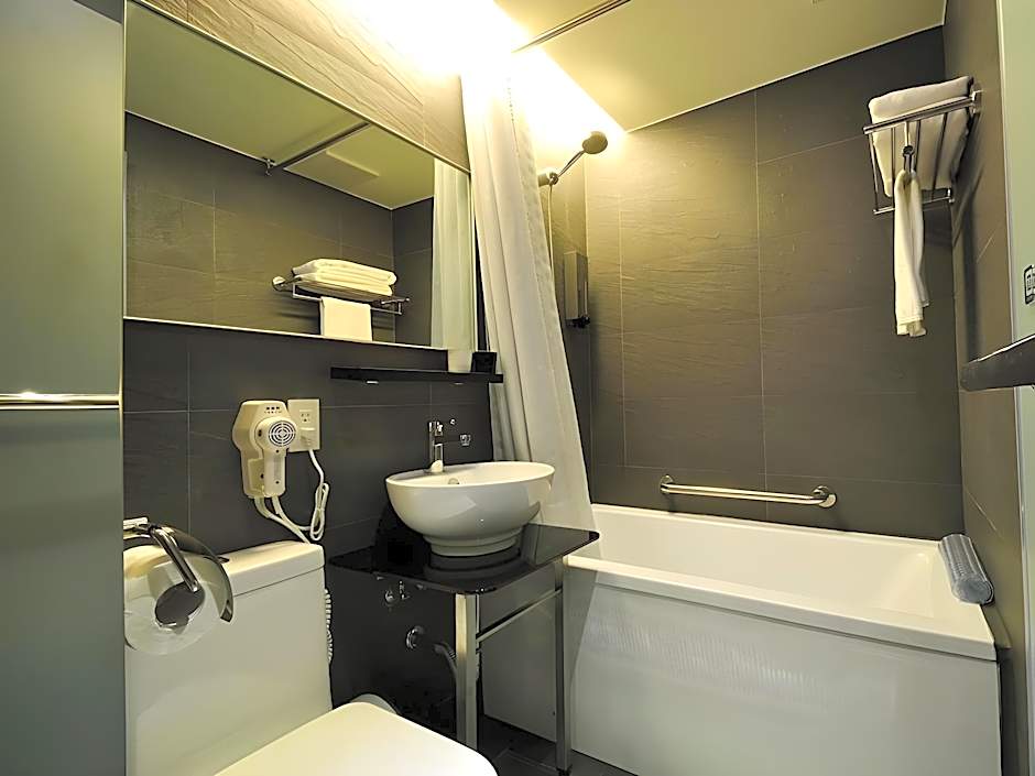 Forward Suites Ii