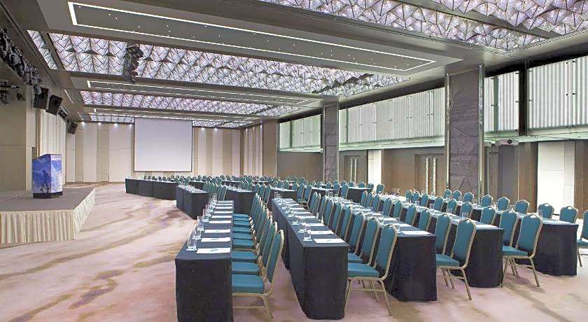 Le Meridien Kota Kinabalu
