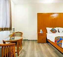 FabHotel Aries