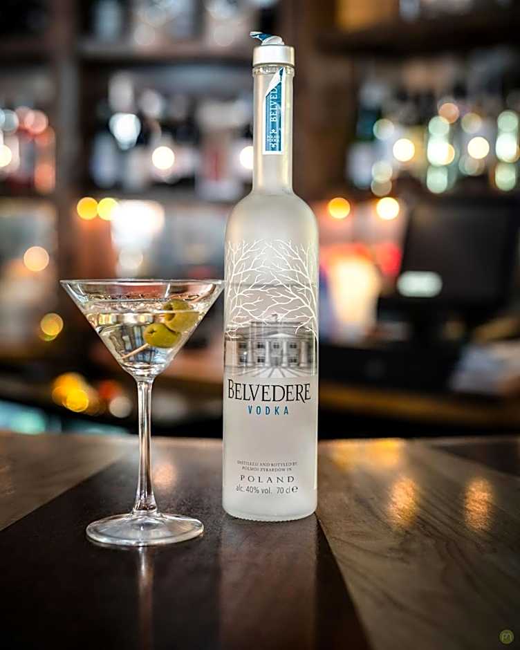 The White Swan Hotel Bar & Restaurant