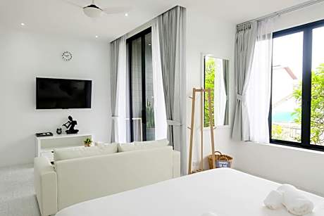 King Suite with Balcony