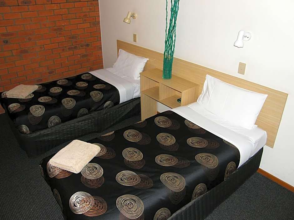 Shannon Motor Inn