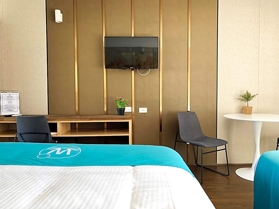 Mariners on the Waterfront