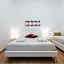 Blanco Rooms