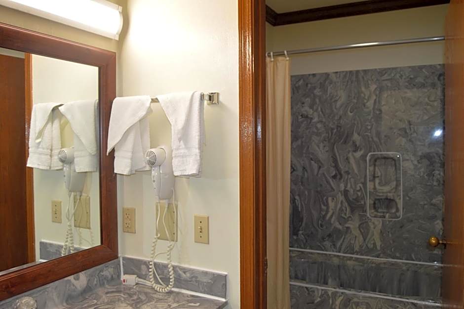Economy Inn Cuyahoga Falls