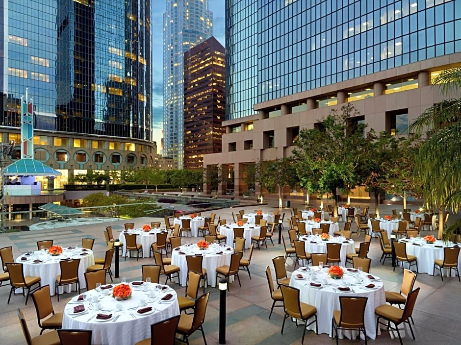 Omni Los Angeles Hotel At California Plaza