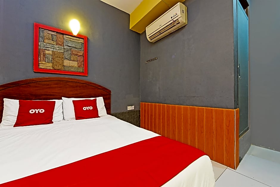 OYO 89656 Melati Hotel Nilai
