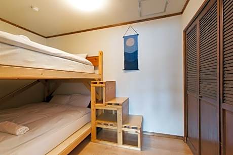 Queen Bunk Room in Apartment - Ramat Niseko