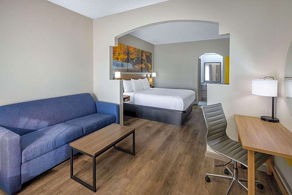 Days Inn by Wyndham Jackson