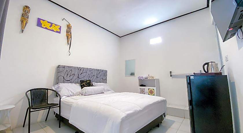 Kana Guest House Mitra RedDoorz