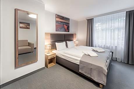 Triple Room with Private Bathroom