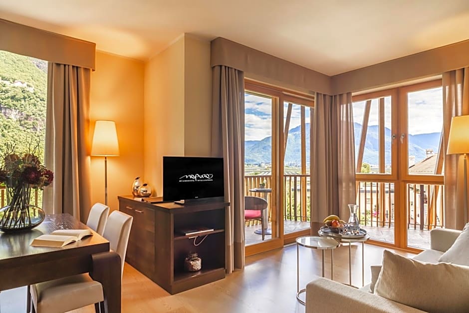 Art & Design Hotel Napura