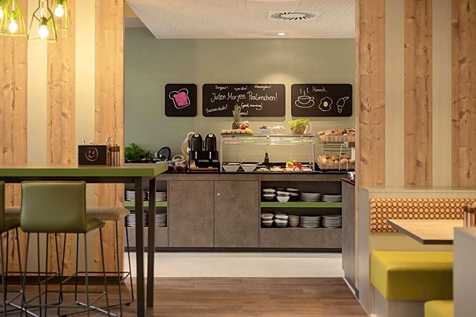 Holiday Inn - The Niu, Mill Cologne Mulheim By IHG