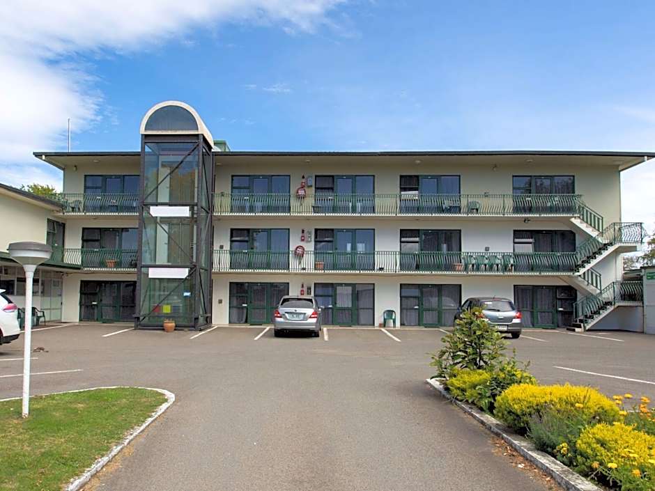 Gateway International Motel