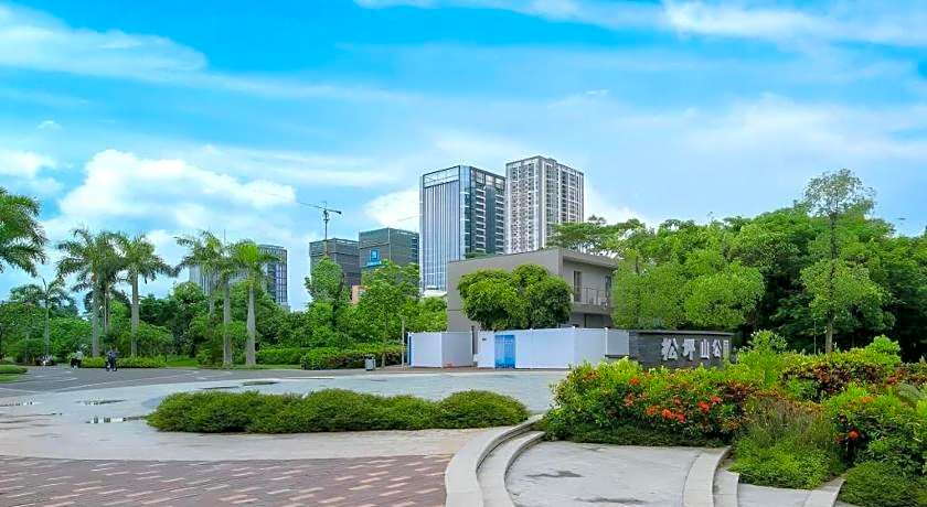 Shenzhen Pollman Hotel – Shenzhen, IA