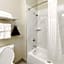 SureStay Studio by Best Western Conroe Downtown