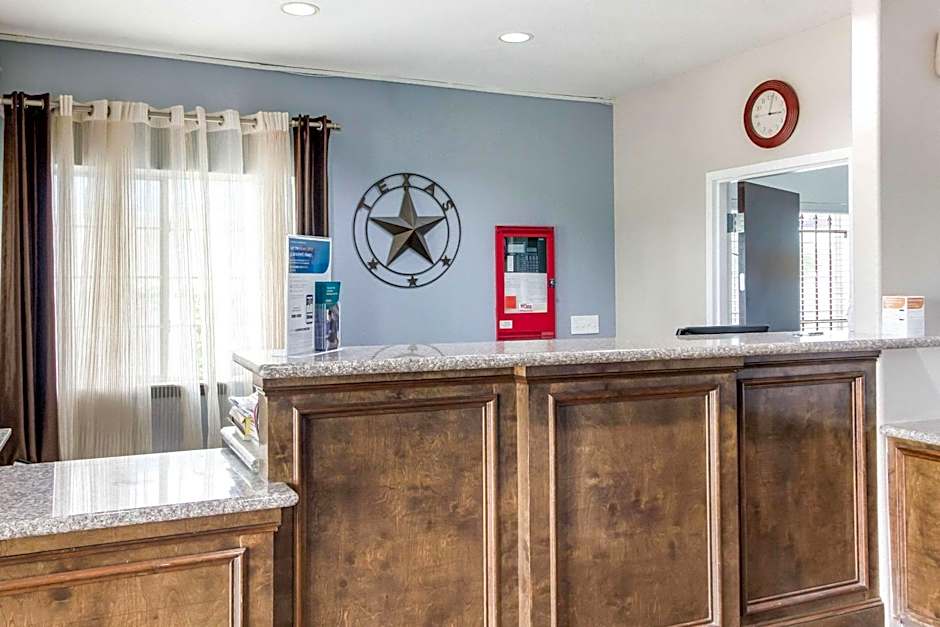 Rodeway Inn & Suites Port Arthur - Groves