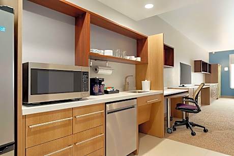1 King Bed Studio Suite Nonsmoking